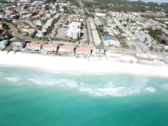 Seafoam Shore- Sleeps 12!